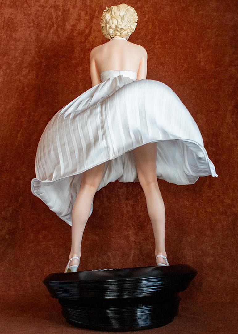 ブリッツウェイ　スパーブスケールスタチュー　マリリン・モンロー