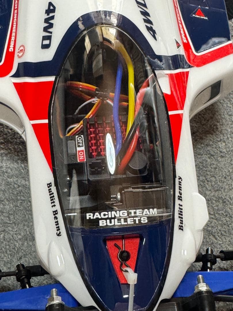 タミヤサンダーショットボディ&ウイング搭載セイントドラゴンシャーシ、メカ・OP付