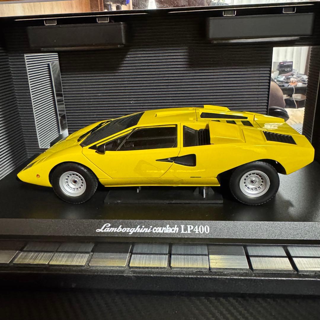 絶版未展示品 京商 1/18 ランボルギーニ カウンタック LP400 イエロー