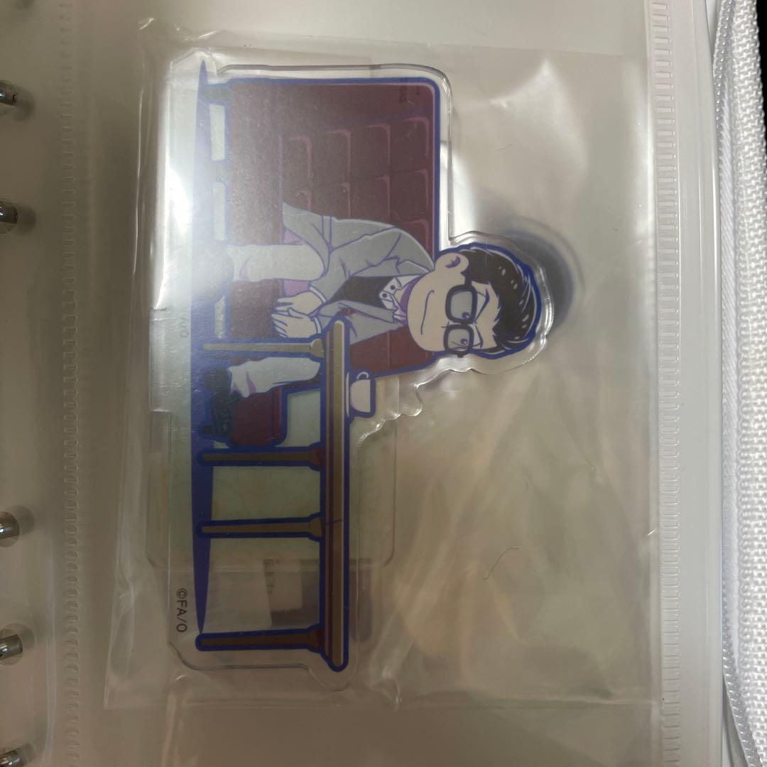 へそウォ アクスタ