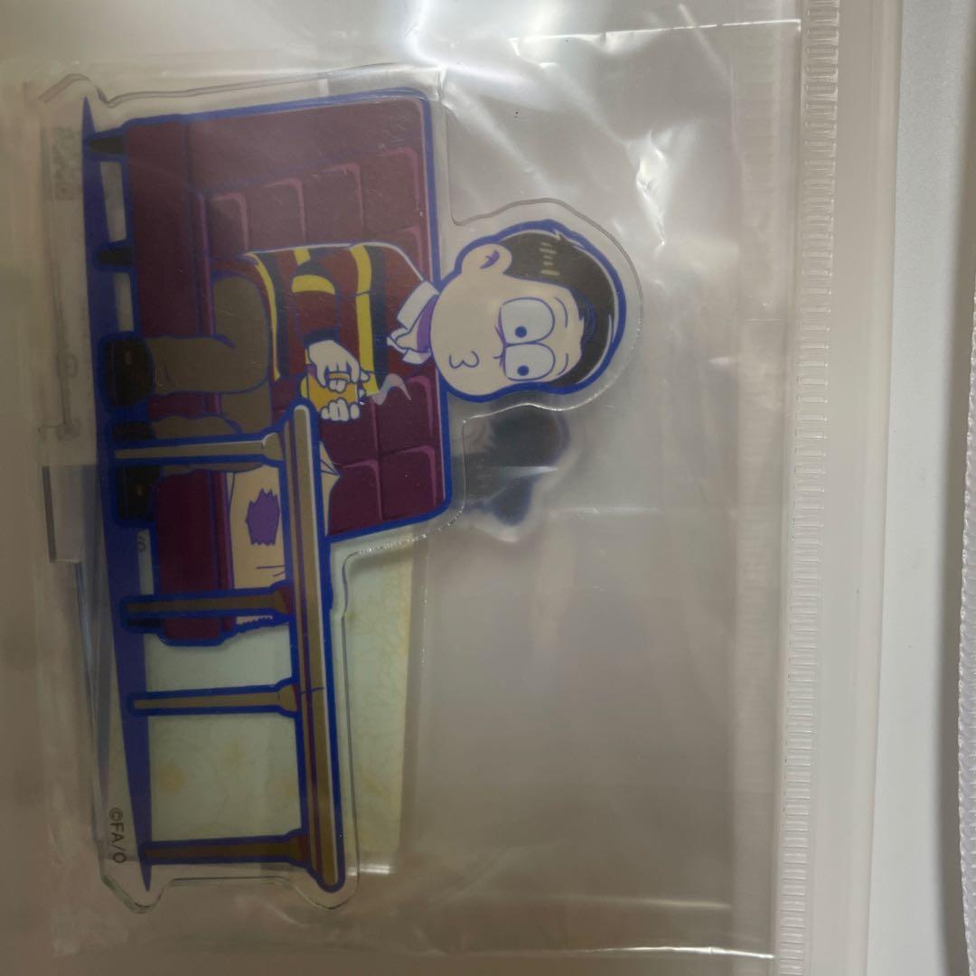 へそウォ アクスタ