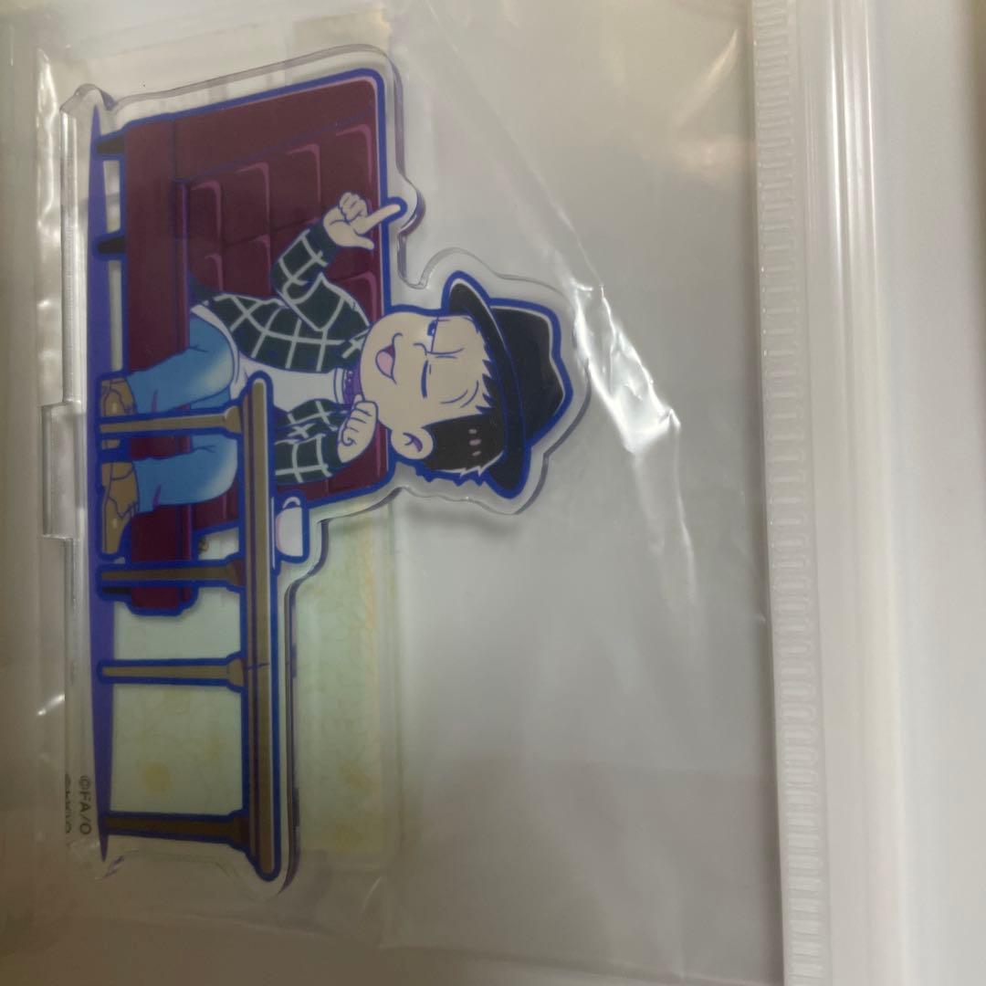 へそウォ アクスタ