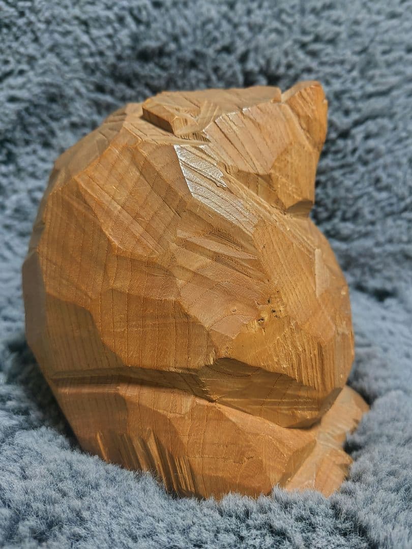 m*1様 柴崎重行　木彫り熊