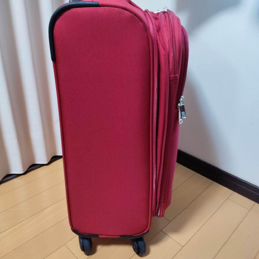  レッド キャリーケース 中型 トミーヒルフィガー