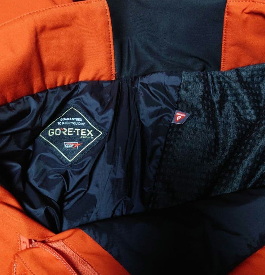 Goldwin　GORE-TEX　スキーウェア サイズメンズS(asia)　上下