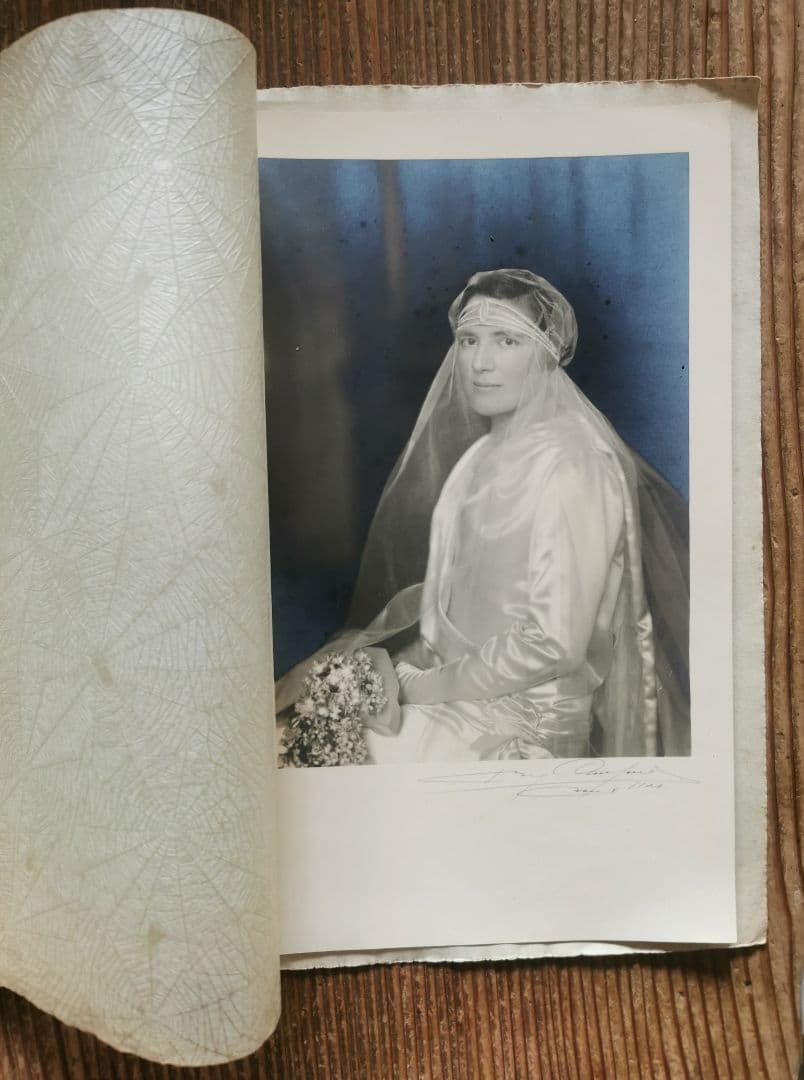 アンティーク写真館撮影 初聖体式 白いドレスの婦人 フォトグラフィ ３点セット