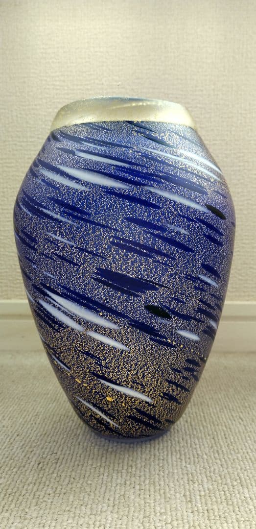 岩田久利　金彩　花瓶　花器　フラワーベース　高さ22cm 赤 青