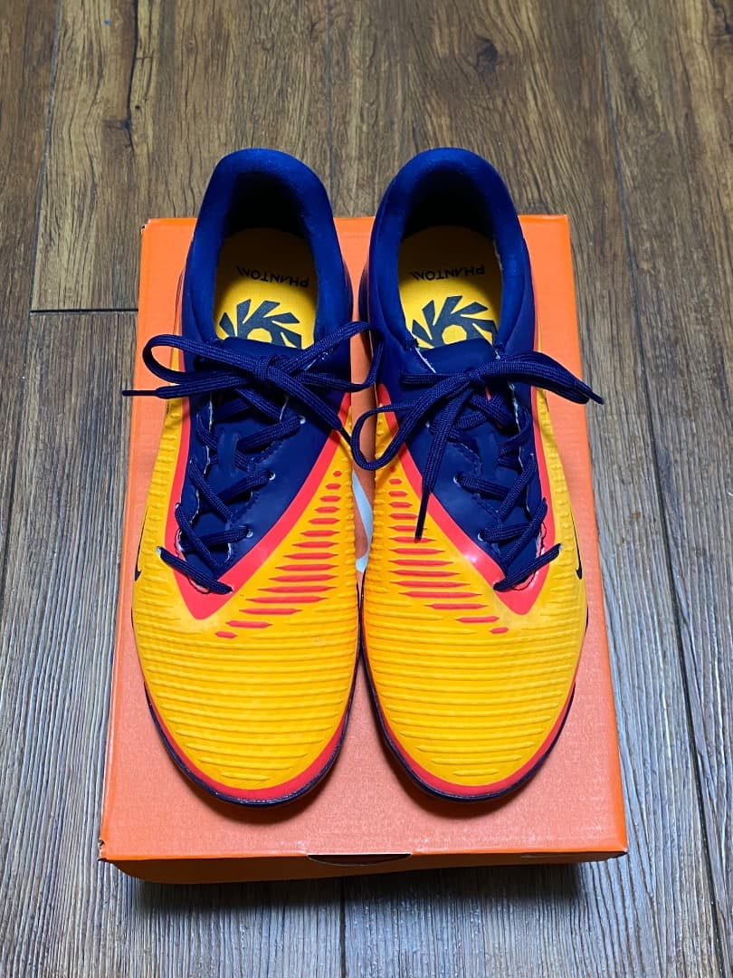 ナイキファントム 6 LOW TF 26cm