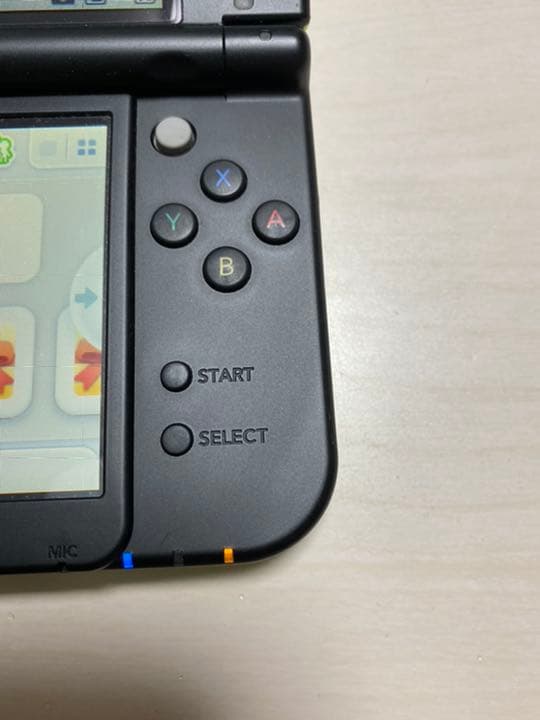 Newニンテンドー3DS LL ライム×ブラック