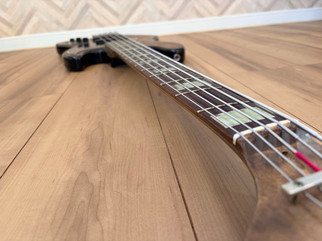 Squier Affinity Jazz Bass V カスタム品 ダンカン搭載