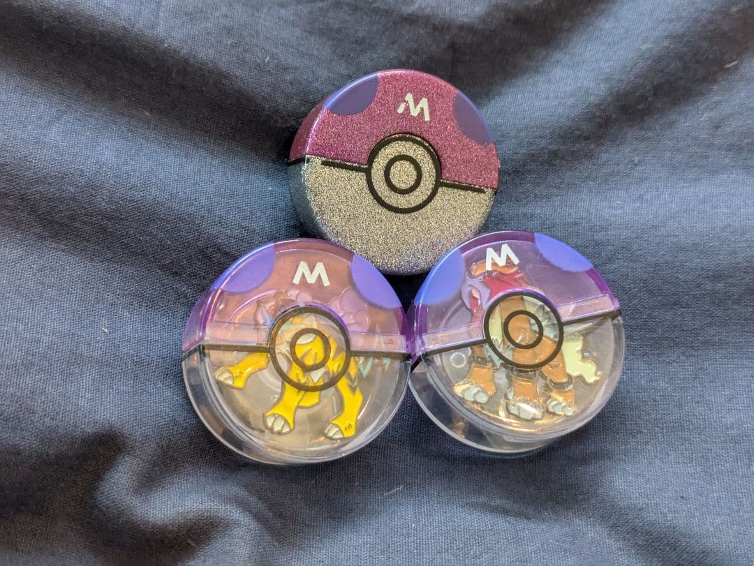 激レア！エンテイ・ライコウ・スイクン ピンバッジセット