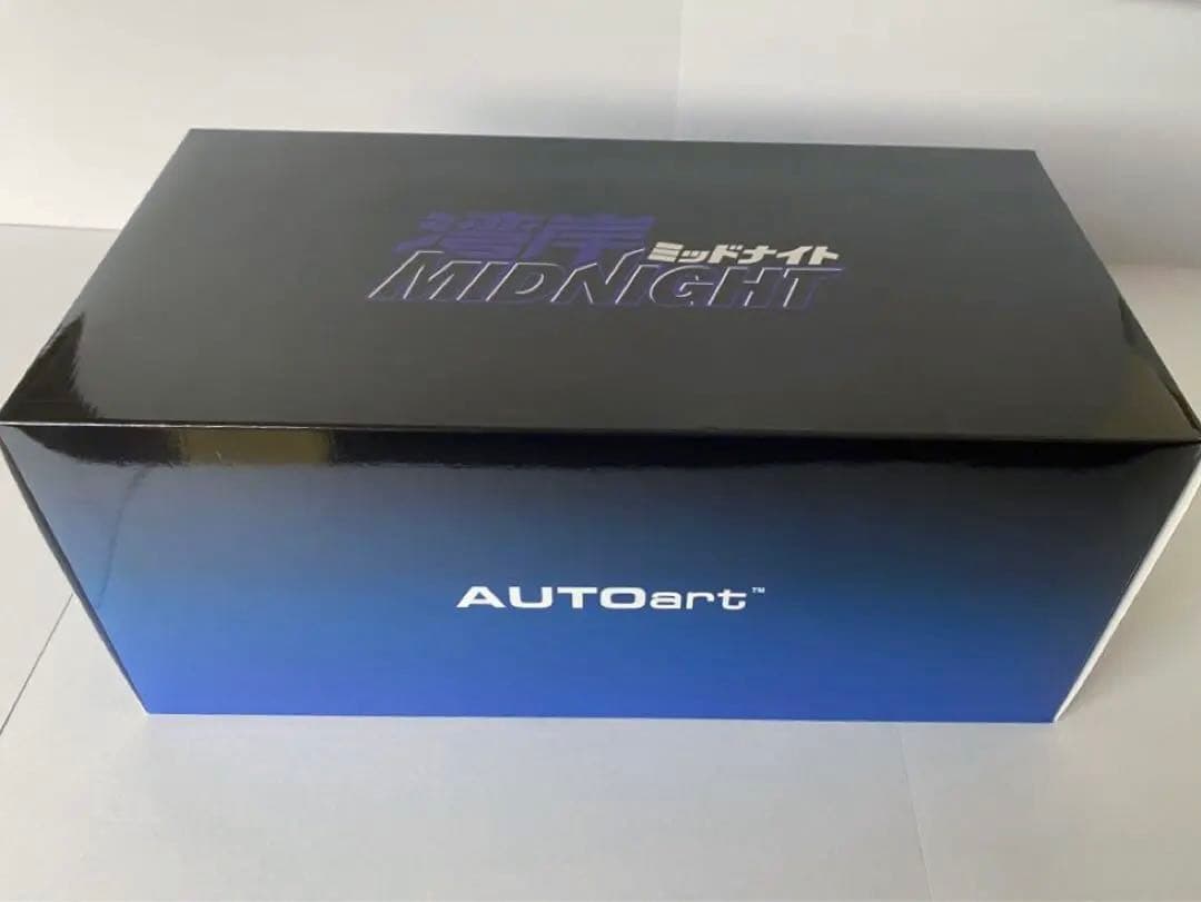 オートアート　日産スカイライン 湾岸ミッドナイト　GT-R R32 Reina