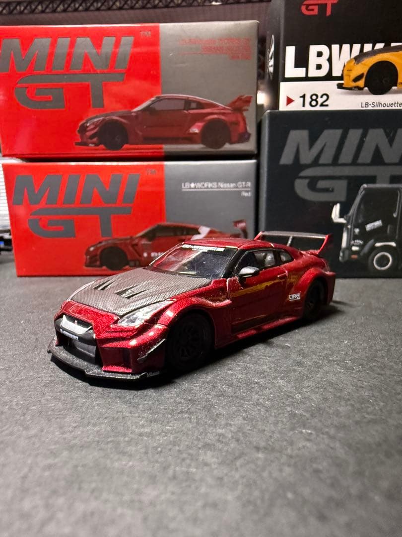 MINI GT LBWK 積載車と3台セット　追加でフィギュア
