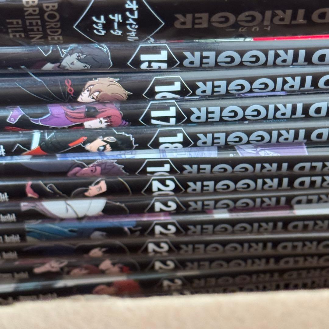 【初版あり】　ワールドトリガー　1〜26巻セット オフィシャルデータブック付き