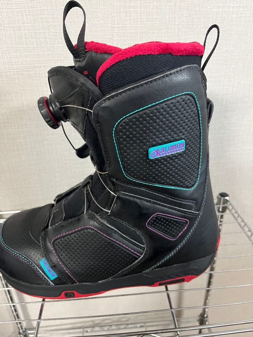 SALOMON スノーボードブーツ 女性用 ブラック/ピンク