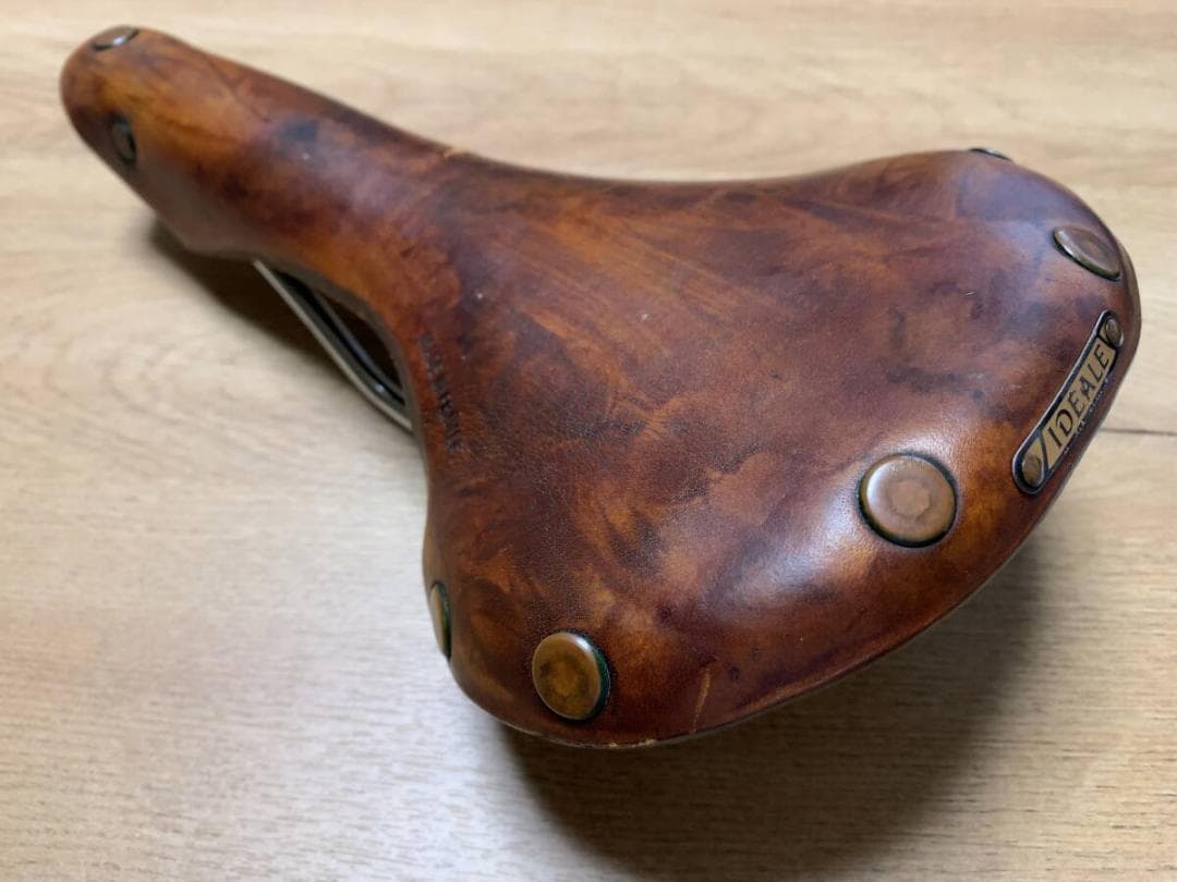 IDEALE イデアル スワロー 革サドル