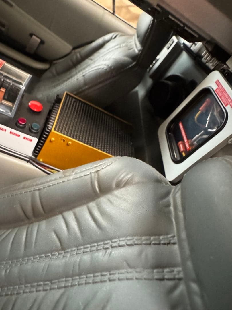 ホットトイズ　デロリアン　『バックトゥザフューチャーpart1』