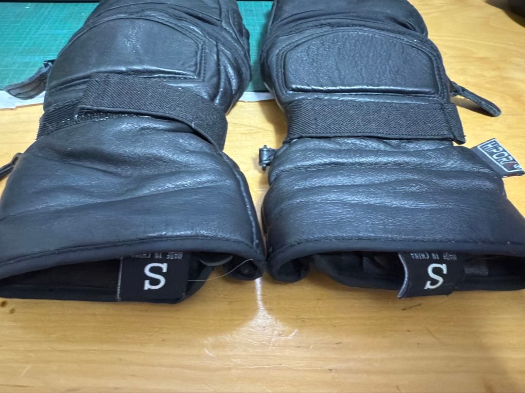 HAND OUT PRO MITTEN ハンドアウト グローブ スノーボード