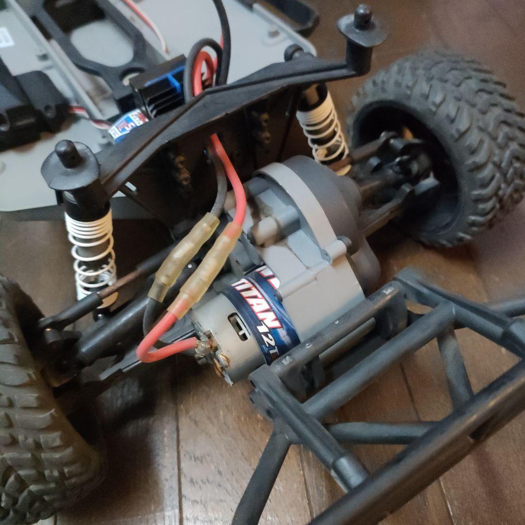 トラクサスTraxxas Slash 2WD SCトラック、フルセット