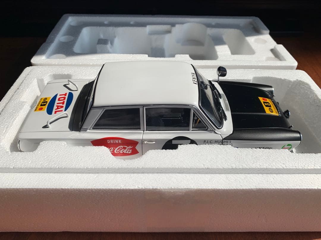 ミニカー AUTOart 1964 Ford Cortina GT MKI #3 1/18