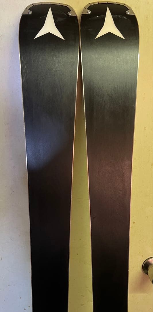 Atomic Redster Q9i 23-24モデル　168 ㎝　アトミック