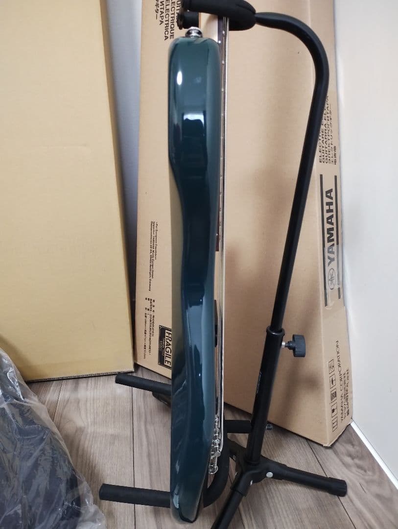 YAMAHA BB435 ティールブルー エレキベース 5弦ベース ヤマハ