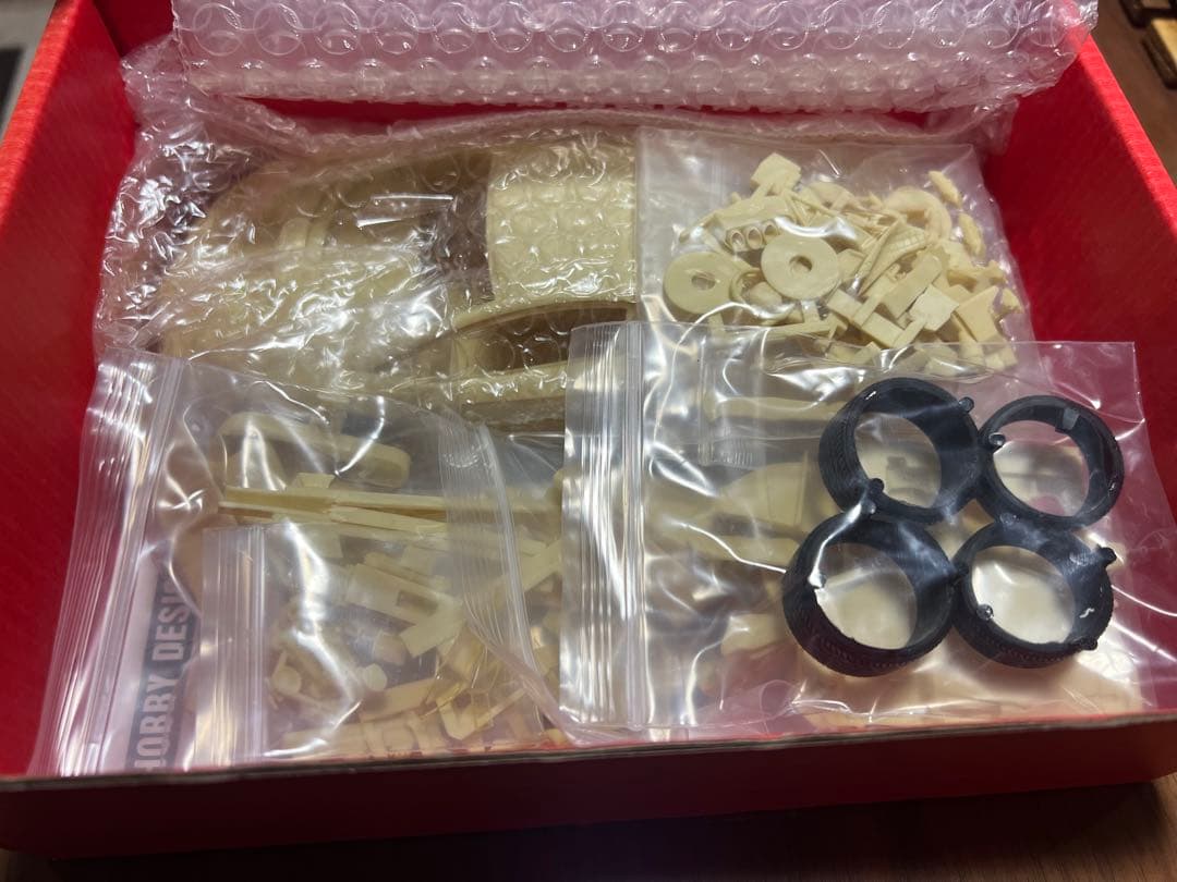 1/24 レジンキットLB ワークスアヴェンタドール 2.0 &ヴェネーノ