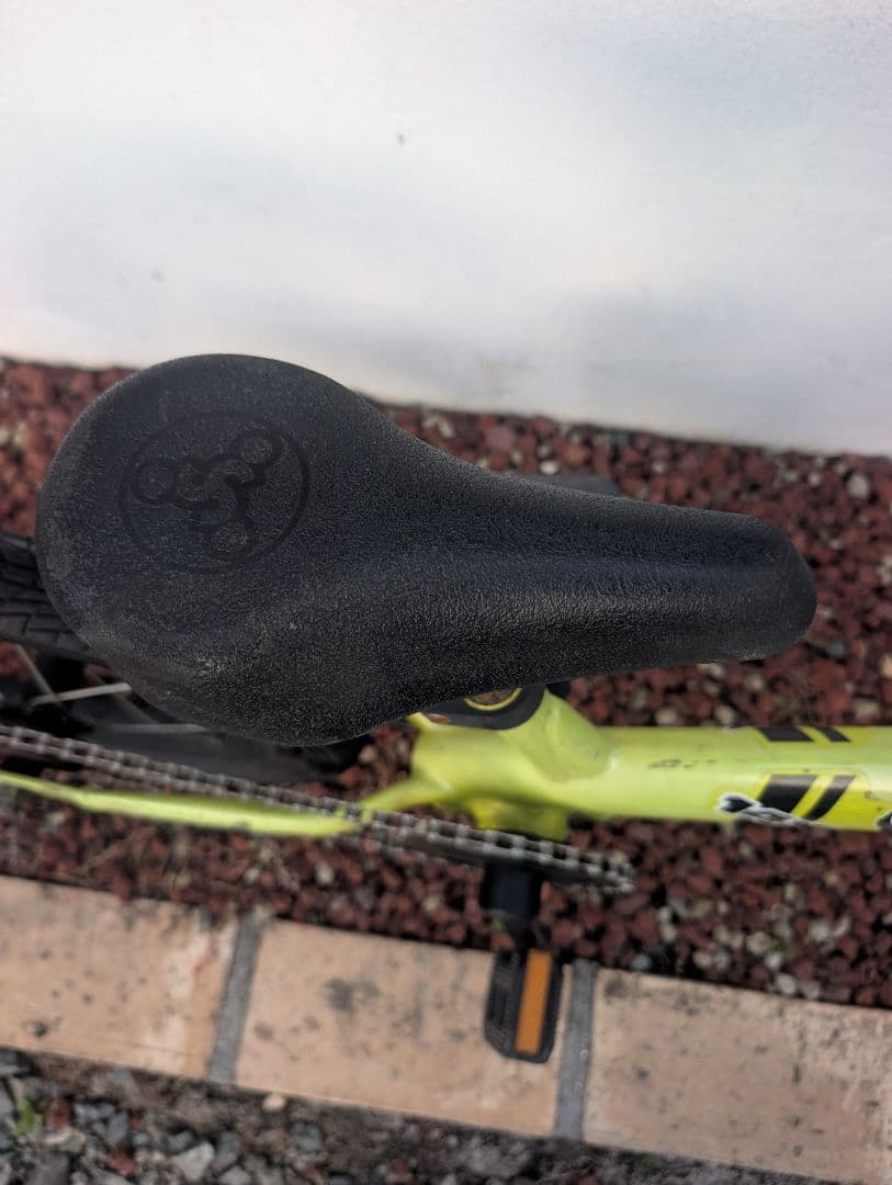 STRIDER 14x　ライムイエロー　※チェーン新品