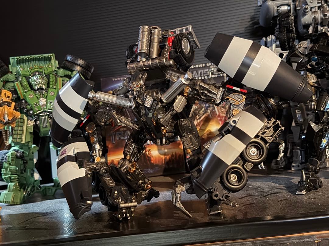 拡大版　3体　トランスフォーマー　ロングハウル　スクラッパー　ミックスマスター