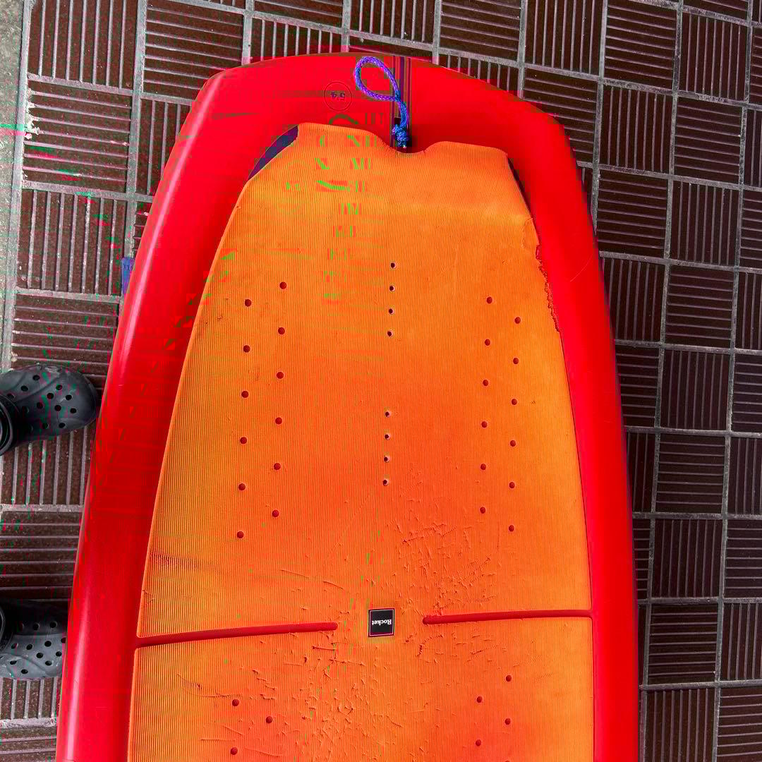 Rocket Wing-S 5'4 レッドファンボード