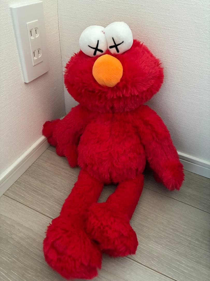 セサミストリート Kaws 風BTS V JK