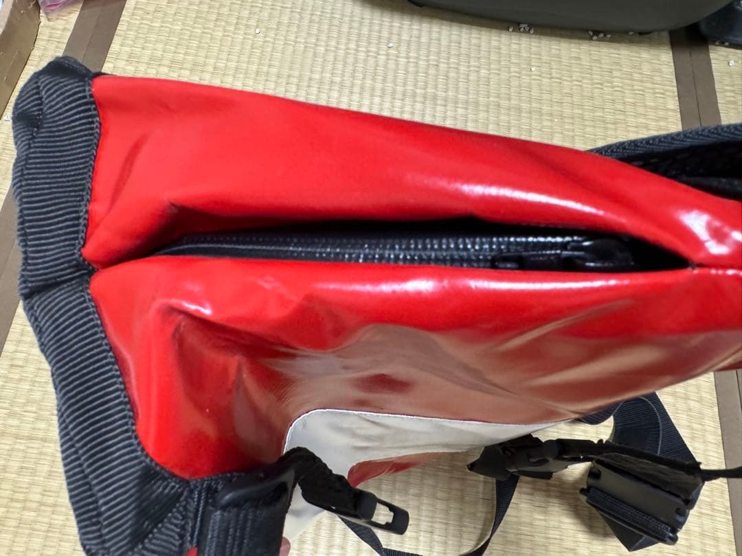 bagjack 本格メッセンジャーバッグ ターポリン 防水 赤白