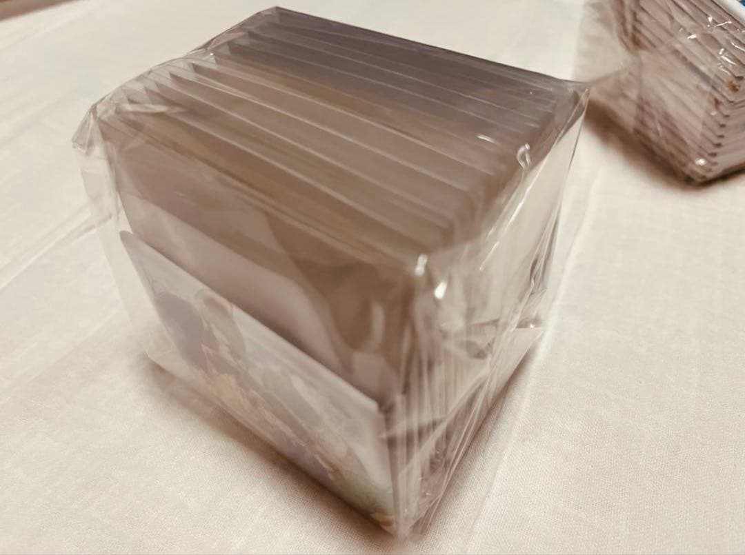 名探偵コナン 連載30周年記念カフェ スクエア缶バッジA・B コンプ／色紙 2枚