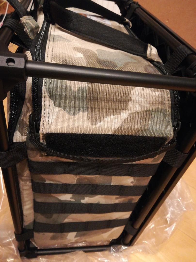 ヘリノックスCarhartt カモフラージュ折りたたみテーブル