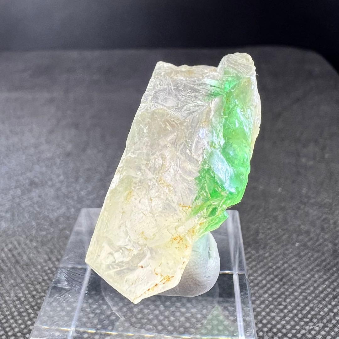 コロンビア　ボヤカ産　希少　カラーチェンジフローライト