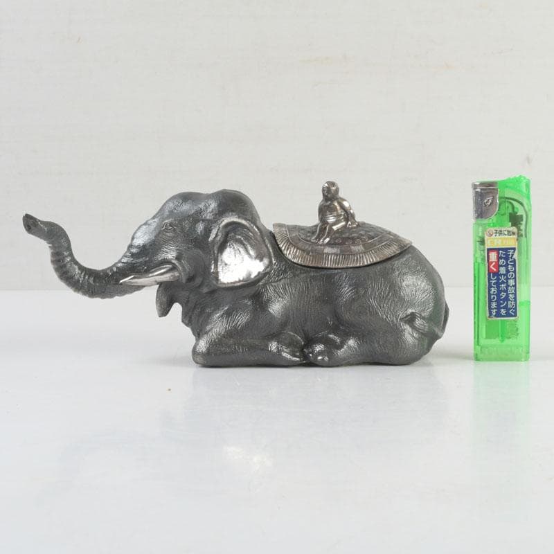 あんちん製　合金　象に人物　インク壷　蓋物　V　9307