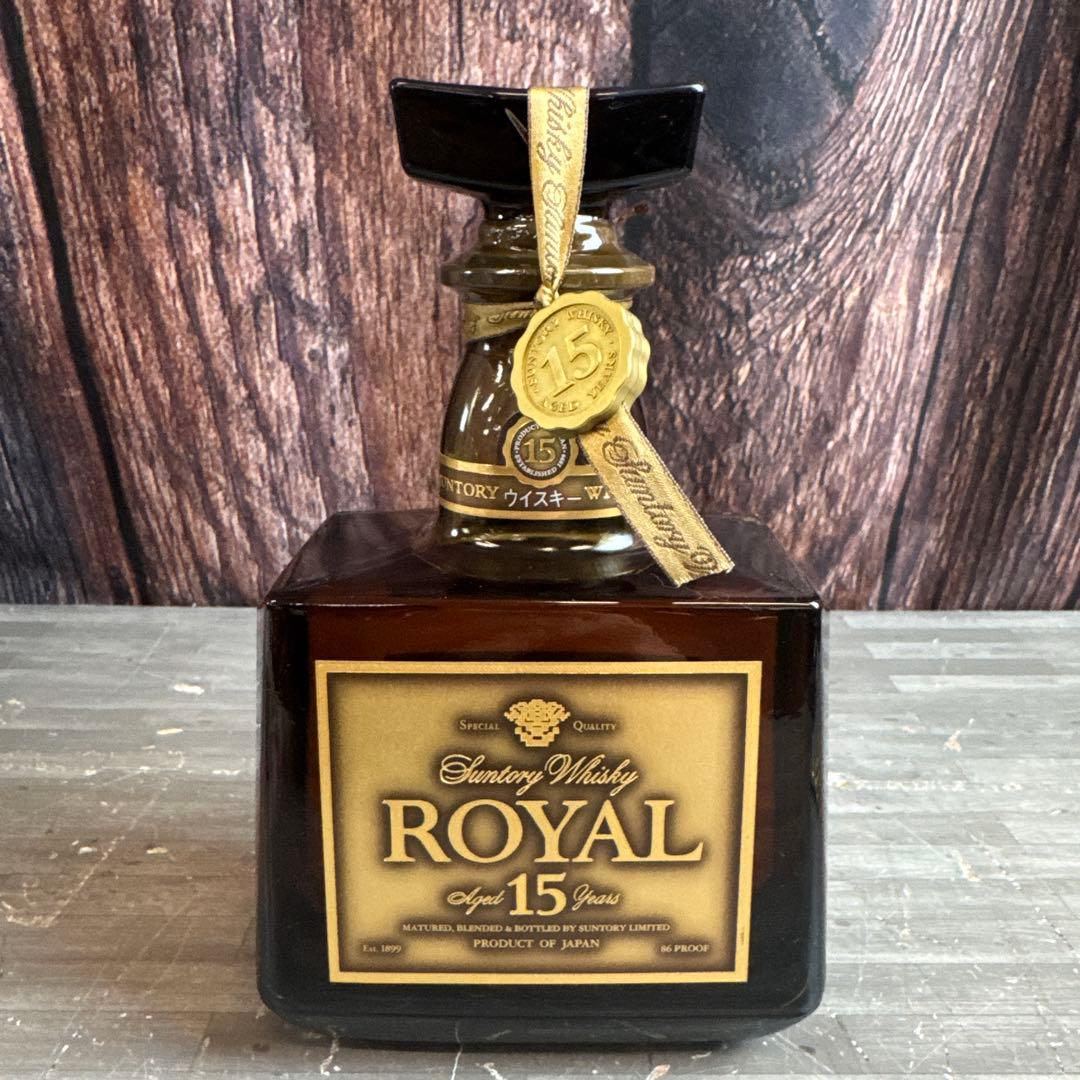 ②未開栓 サントリー ウイスキー ローヤル15年 ゴールドラベル 750ml
