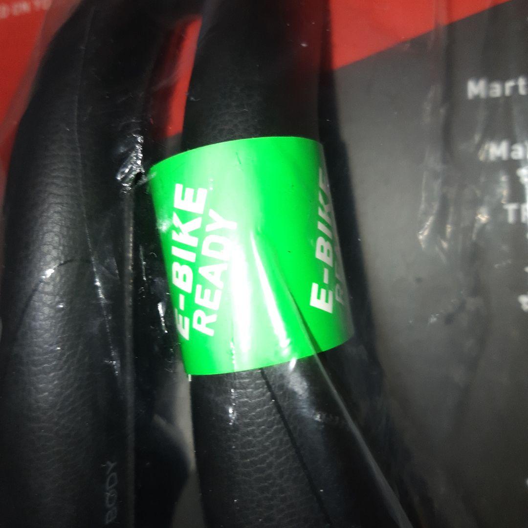 【最安値・未開封品】SELLE SMPサドルTRK MEDIUM GELブラック