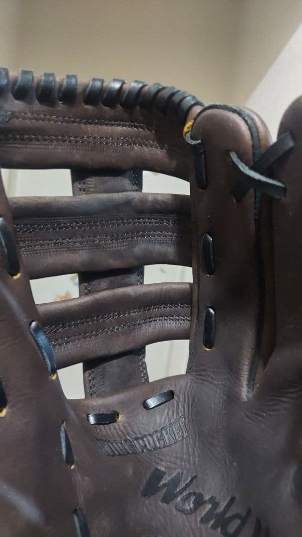 レトロなグローブ　大人用　ミズノ
