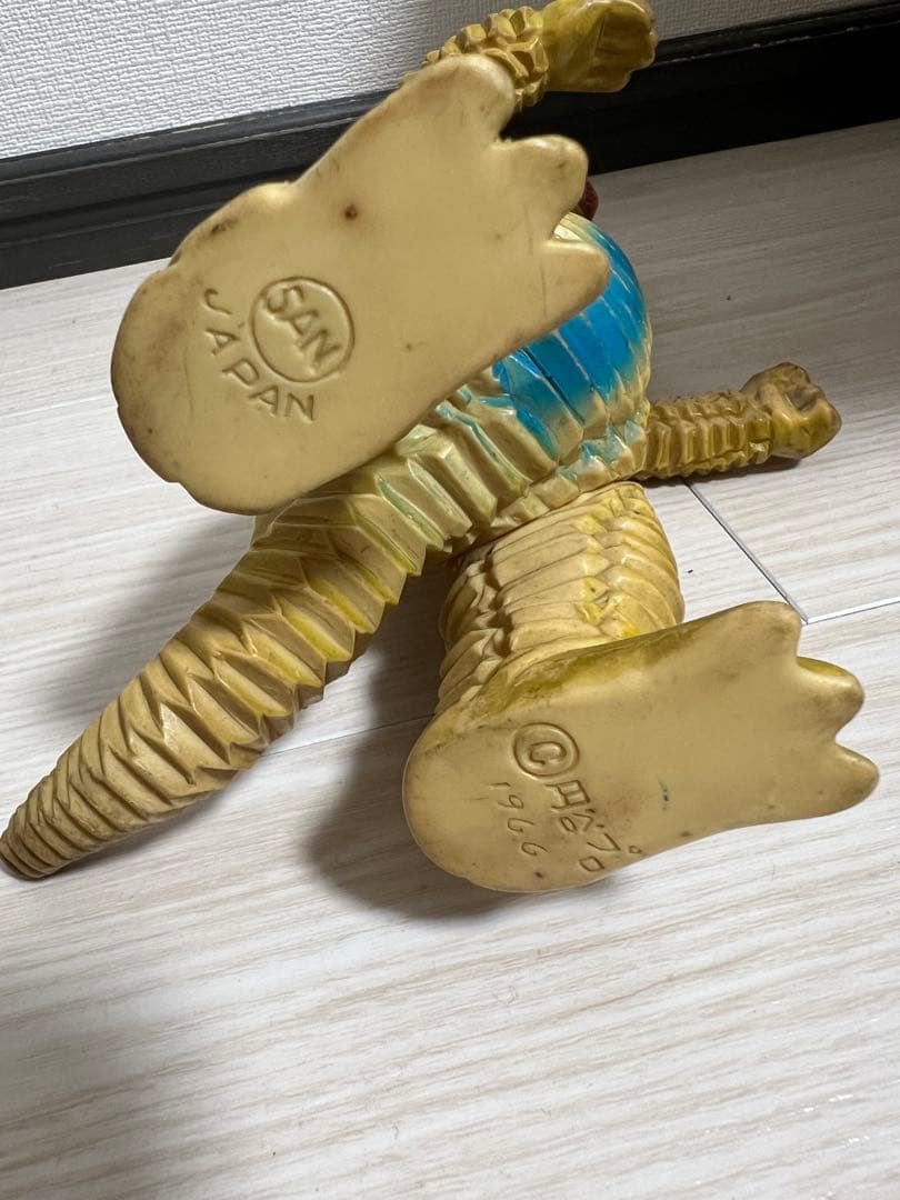 マルサン　レッドキング　ソフビ　当時物。