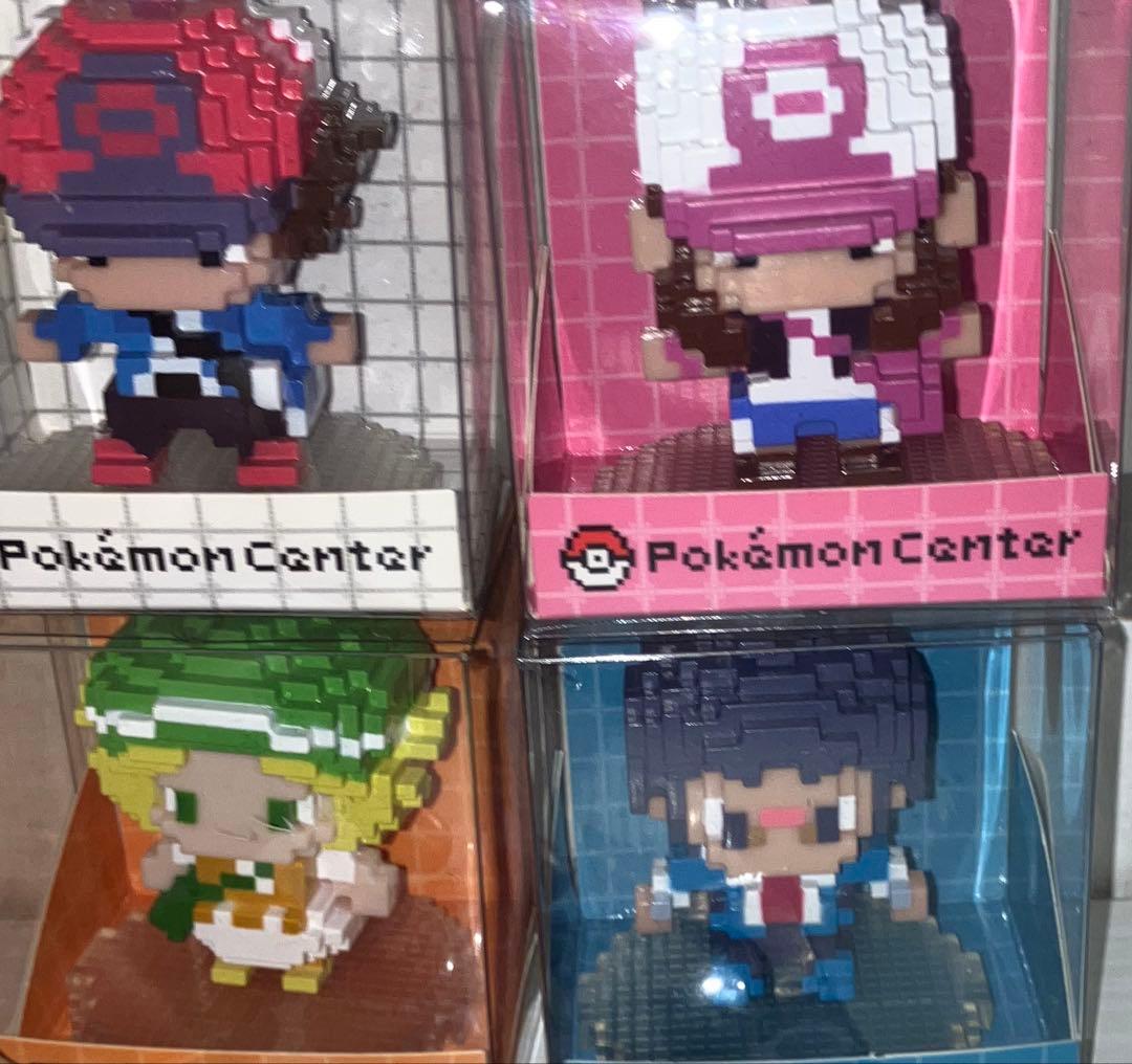 主人公　トウコ　トウヤ　チェレン　ベル　ゲームドット　フィギュア　缶バッジ