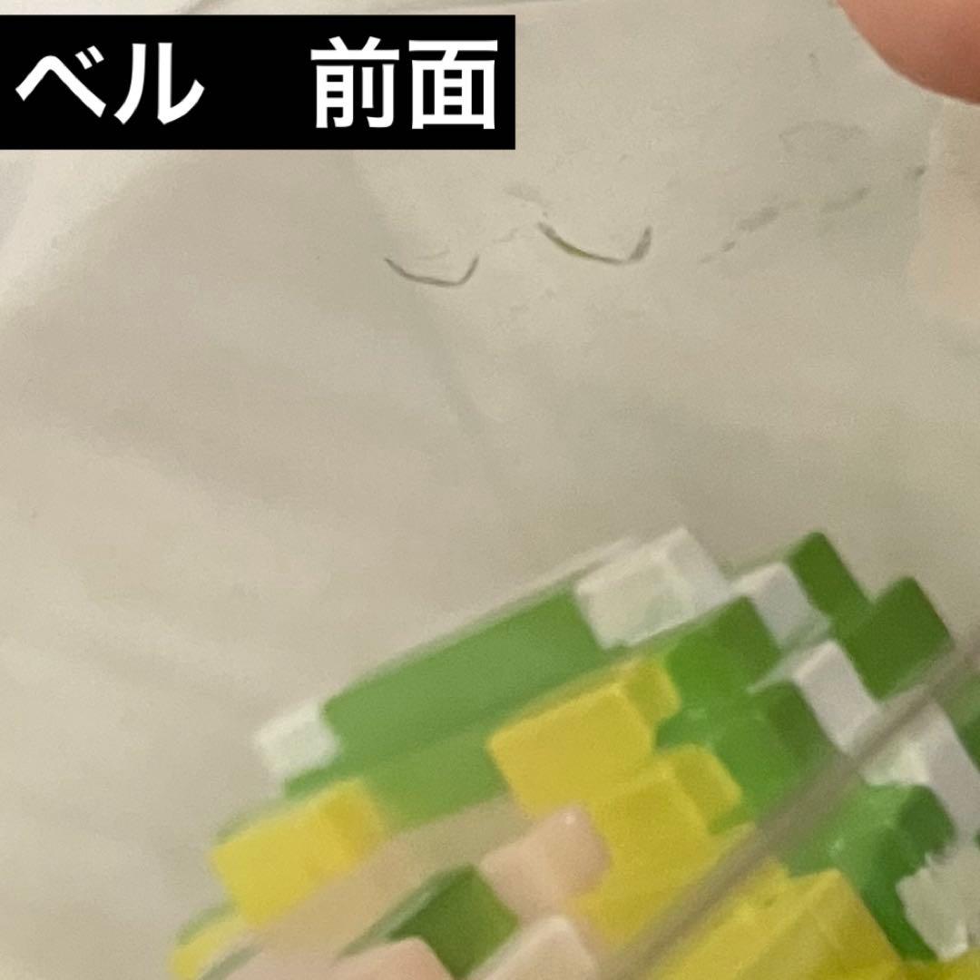 主人公　トウコ　トウヤ　チェレン　ベル　ゲームドット　フィギュア　缶バッジ