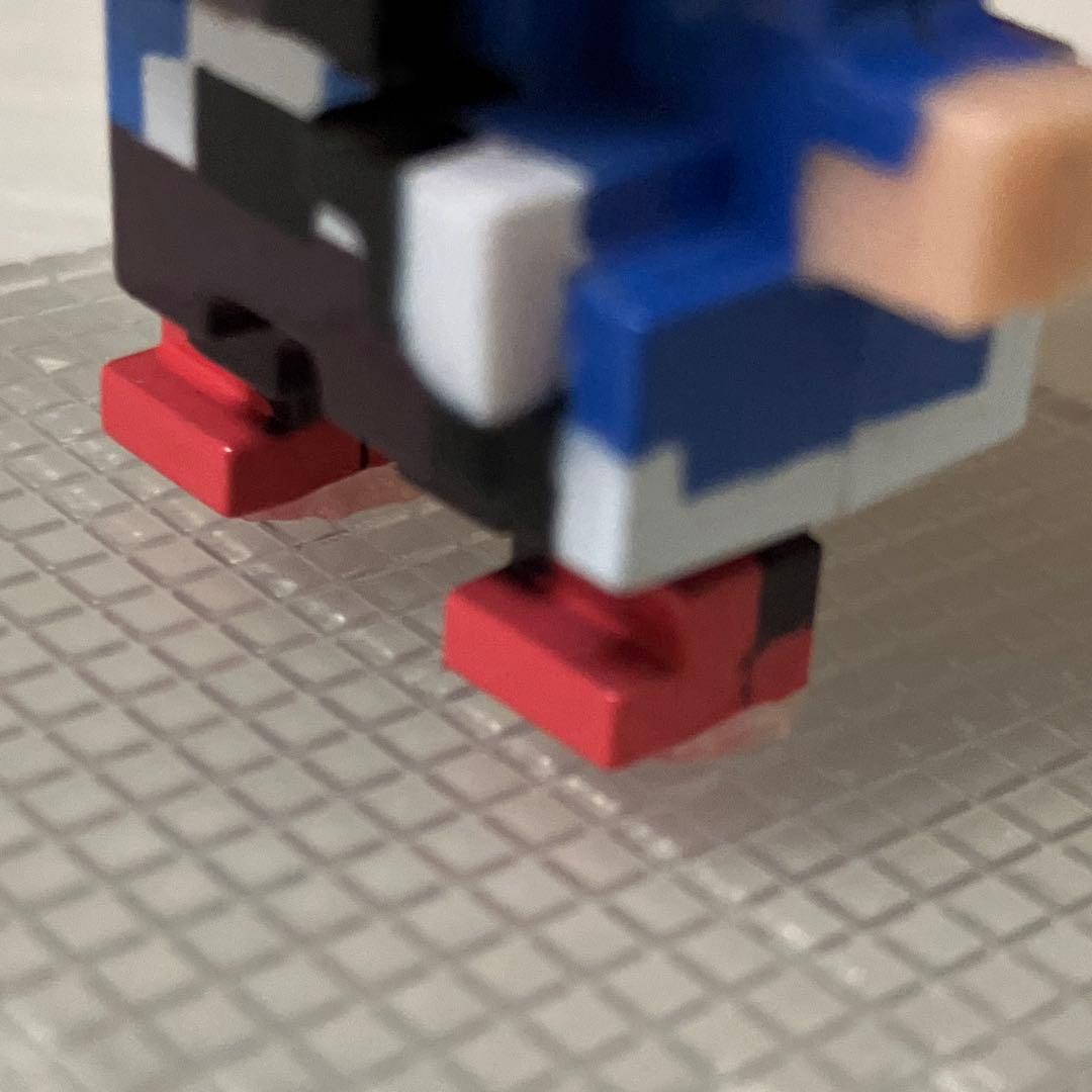 主人公　トウコ　トウヤ　チェレン　ベル　ゲームドット　フィギュア　缶バッジ