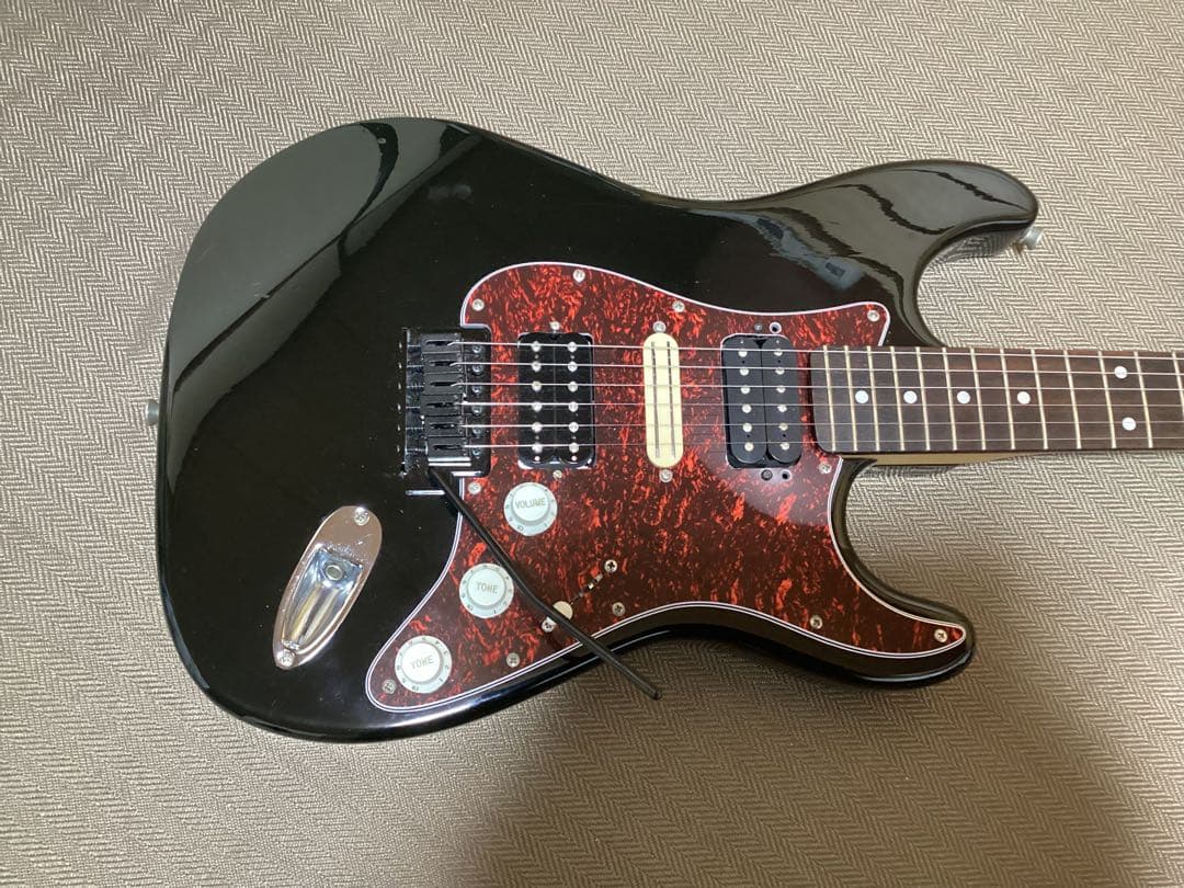 エレキギター ストラト　3H ブラスブロック