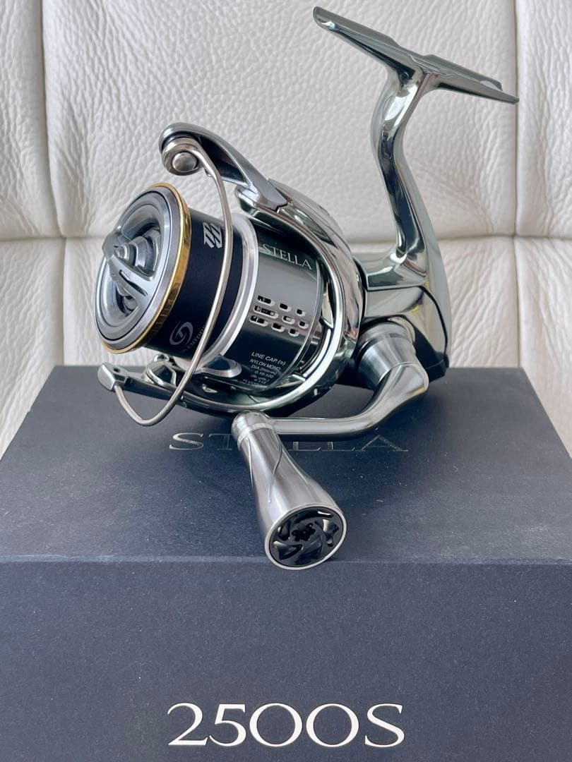 【美品/巻良好】シマノ 18ステラ2500S ハンドルカスタム STELLA