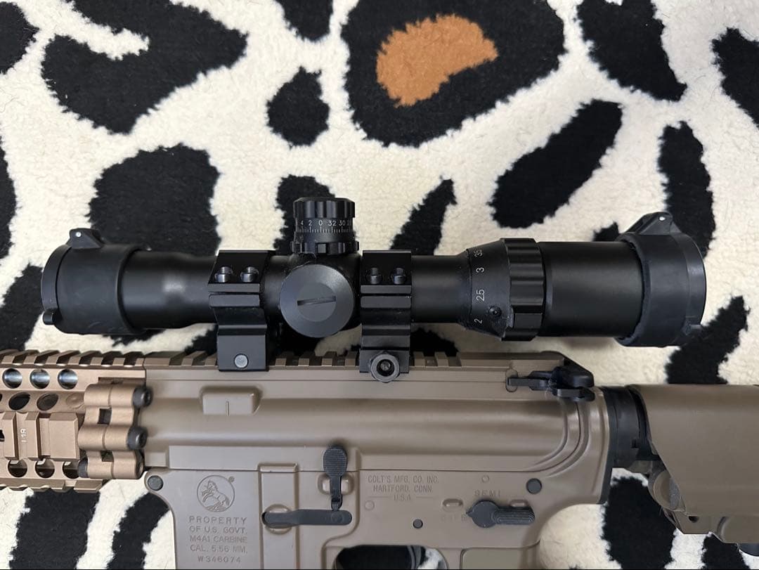 【東京マルイ】次世代電動ガン レシーライフル　M4 / M16