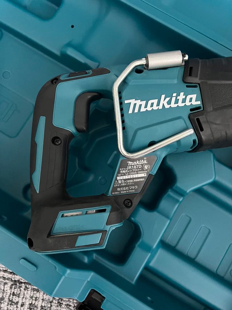 ★マキタ(makita) コードレスレシプロソー JR187DZK