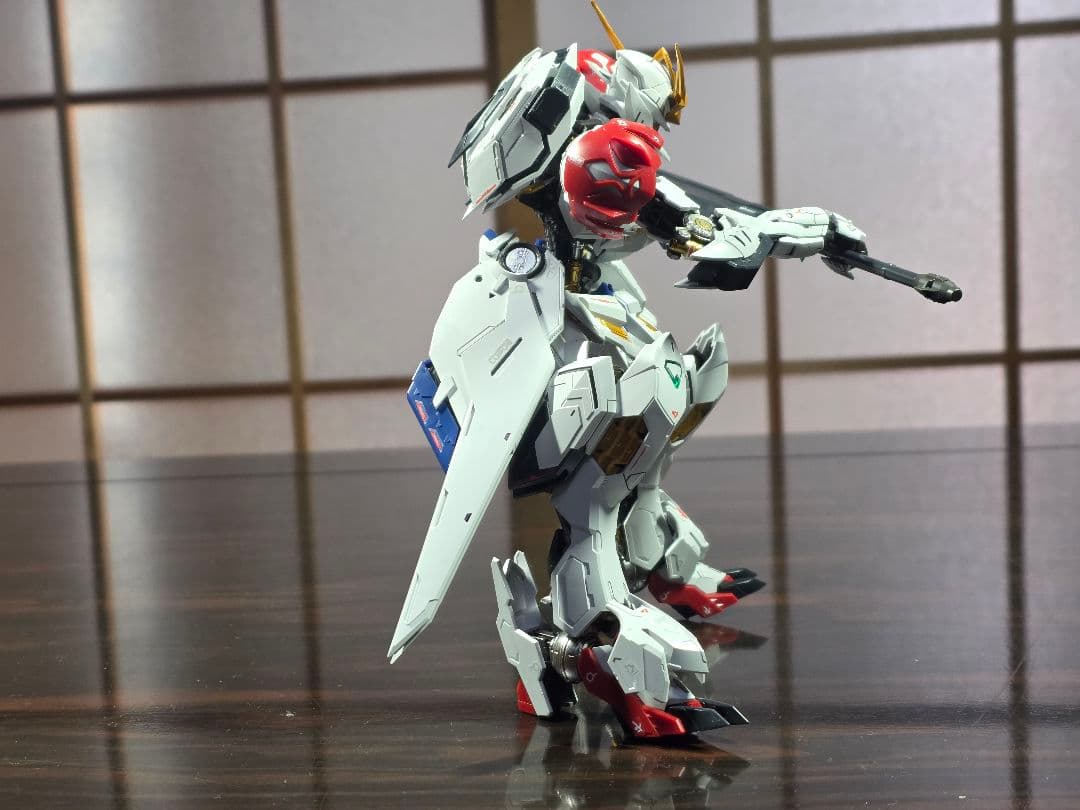 MG　バルバトスルプス(部分塗装組み立て済)