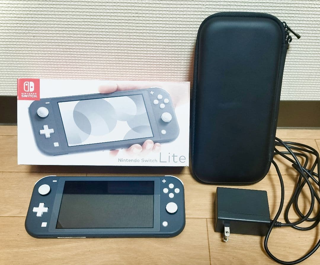 【萬侍】Switch Lite グレー 充電器ケース 箱 保
