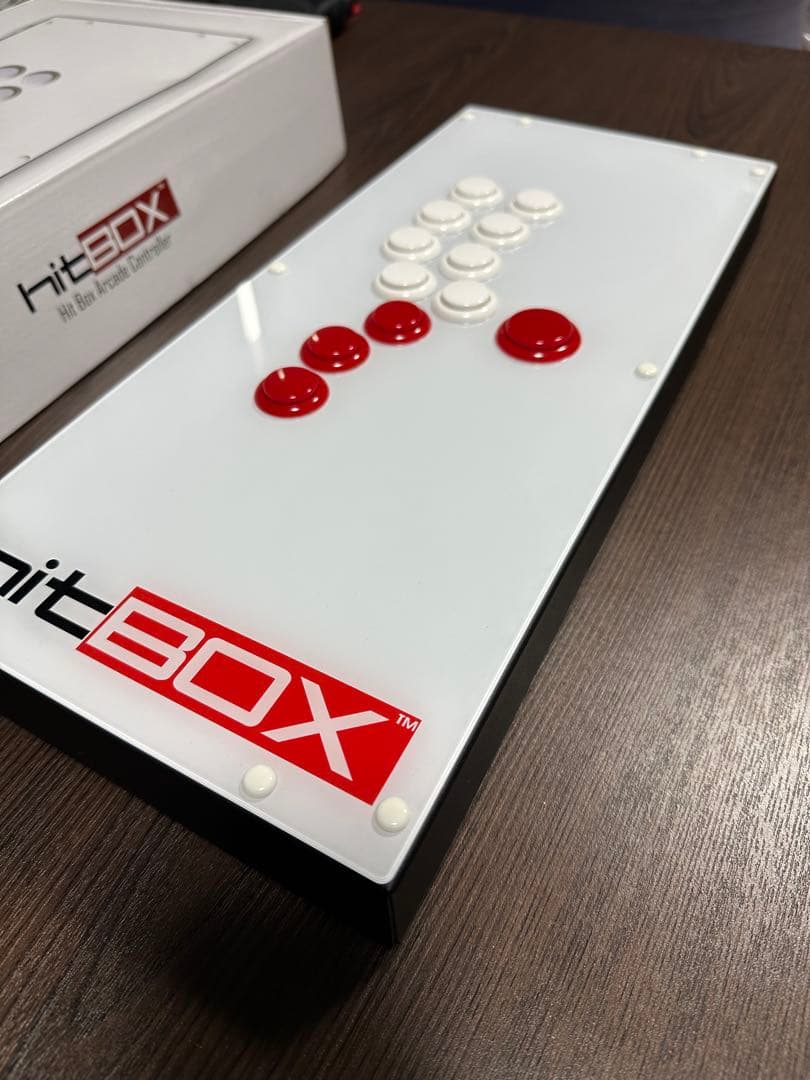 hitBOX アーケードコントローラー ホワイト/レッド